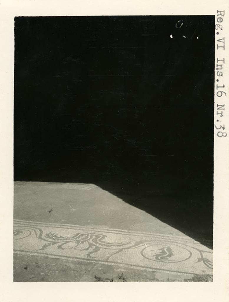 VI.16.36 Pompeii but shown as VI.16.38 on photo. Pre-1937-39. Triclinium H, threshold. 
Photo courtesy of American Academy in Rome, Photographic Archive. Warsher collection no. 921.