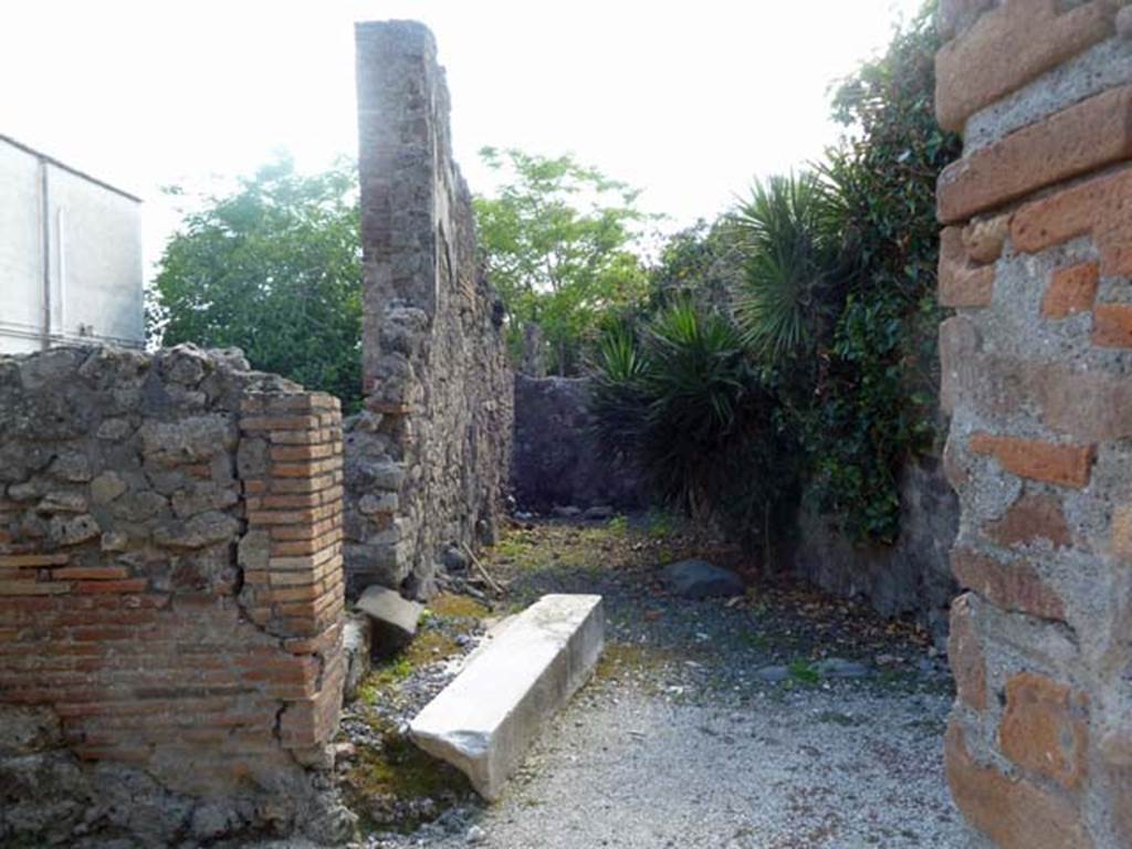 VI.17.24 Pompeii. May 2011. Looking west towards site of stairs, from entrance doorway. 
Photo courtesy of Michael Binns.
