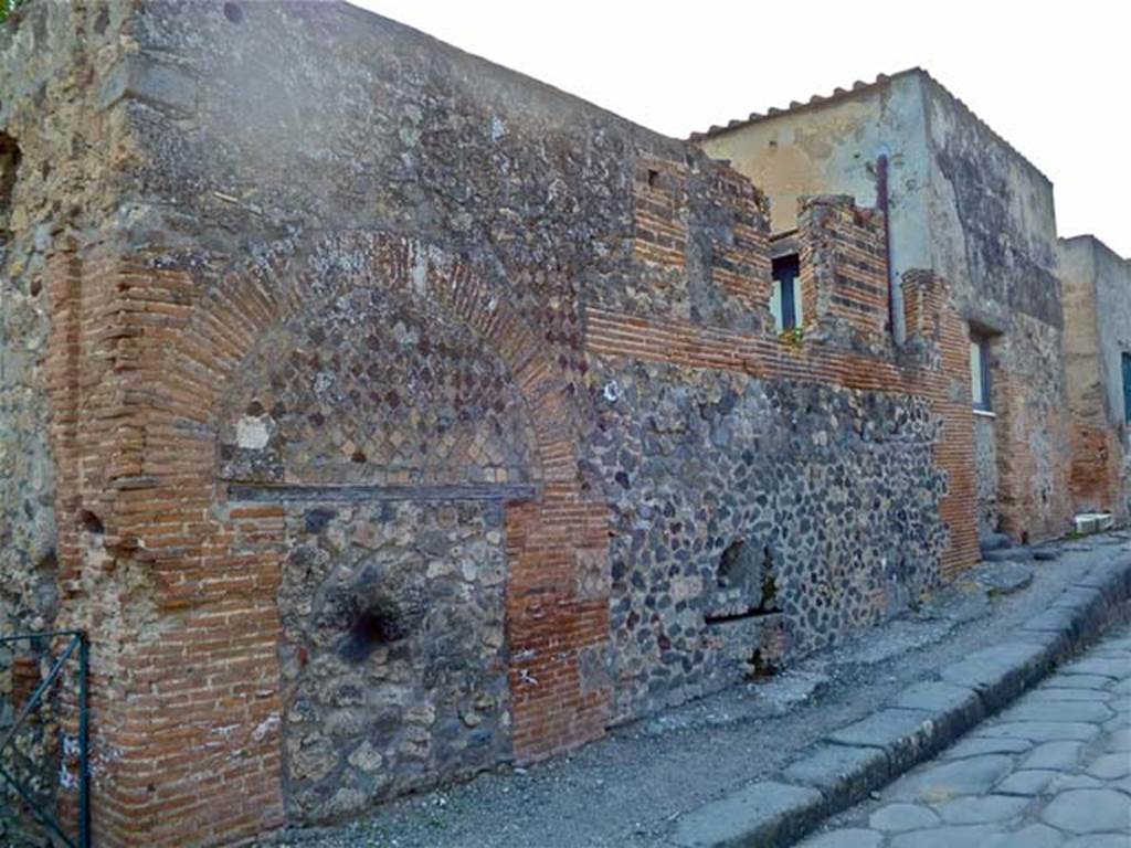 VI.17.29 Pompeii. May 2011. Front façade, with blocked doorway. Photo courtesy of Michael Binns.