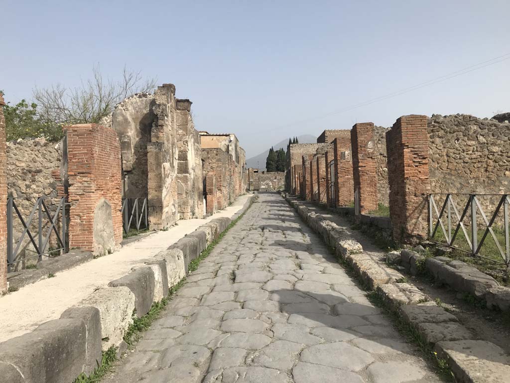 VI.17.34 Pompeii, on left. April 2019. Looking north on Via Consolare, with VI.3.10, on right.
Photo courtesy of Rick Bauer.