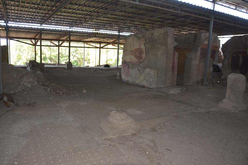 VI.17.41 Pompeii. September 2019. Looking north-west across atrium towards tablinum.
Foto Annette Haug, ERC Grant 681269 DÉCOR.