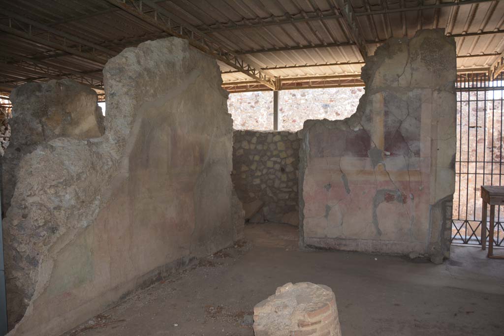 VI.17.41 Pompeii. September 2019. Looking towards north-east corner of atrium.
Foto Annette Haug, ERC Grant 681269 DÉCOR.