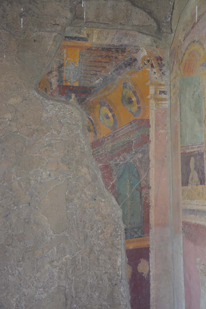 VI.17.41 Pompeii. September 2019. Cubiculum 17, detail from upper north wall in north-east corner.
Foto Annette Haug, ERC Grant 681269 DÉCOR.