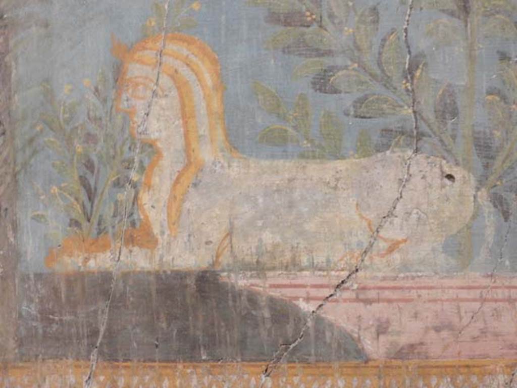 VI.17.42, Pompeii, May 2018. Summer triclinium 31.
Detail of facing Sphynx, looking left. Archaeological Park of Pompeii, inv 87228.
Photo courtesy of Buzz Ferebee.