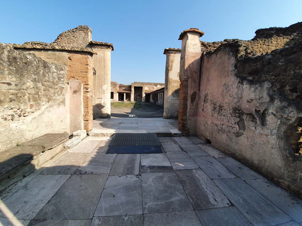 VII.1.8 Pompeii. July 2021.Looking north from vestibule A.
Foto Annette Haug, ERC Grant 681269 DÉCOR