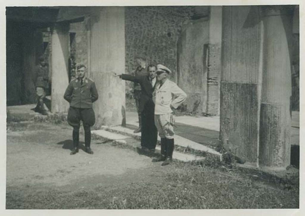 VII.1.8 Pompeii. 4th October 1937. Looking towards the entrance doorway and south-east corner of portico B. Photo courtesy of Rick Bauer.