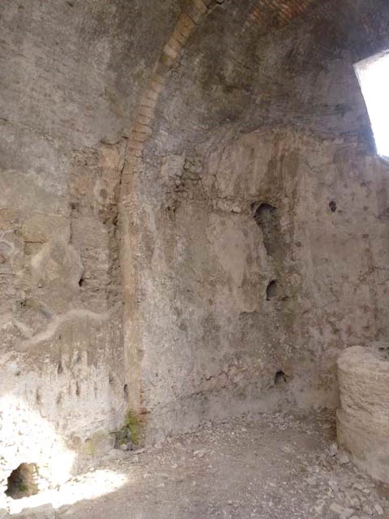 VII.1.8 Pompeii. June 2012. South end of west end of men’s calidarium 5. 
Photo courtesy of Michael Binns.