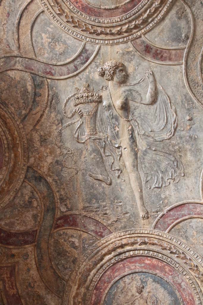 VII.1.8 Pompeii. April 2014. Vestibule 1, detail of stucco ceiling decoration. 
Photo courtesy of Klaus Heese.