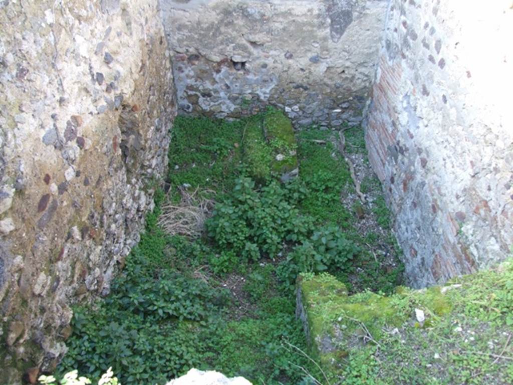 VII.2.14 Pompeii.  March 2009. Two rooms on north side of corridor.