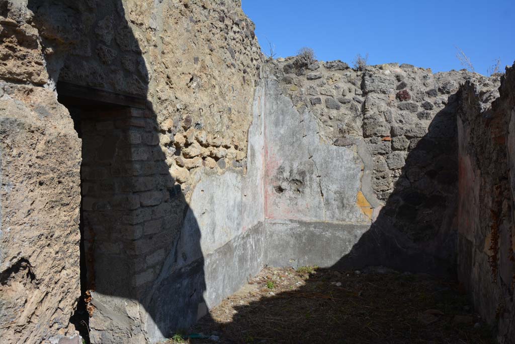 VII.2.16 Pompeii. October 2019. Cubiculum 7, north wall and north-east corner.
Foto Annette Haug, ERC Grant 681269 DÉCOR.