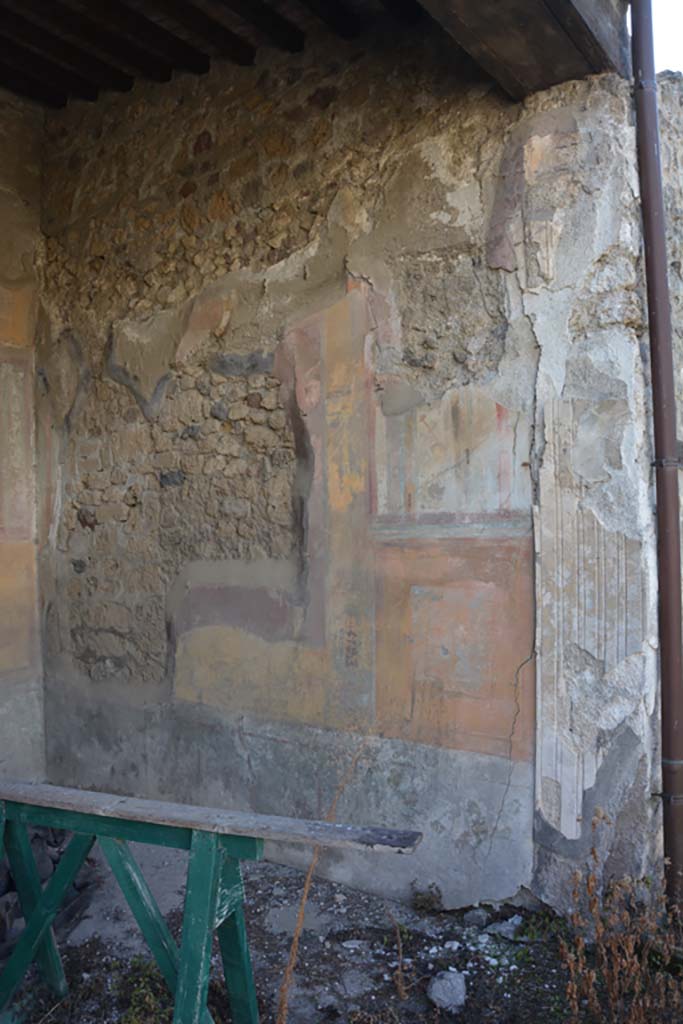 VII.2.16 Pompeii. October 2019. Exedra 17, looking towards west wall.
Foto Annette Haug, ERC Grant 681269 DÉCOR.