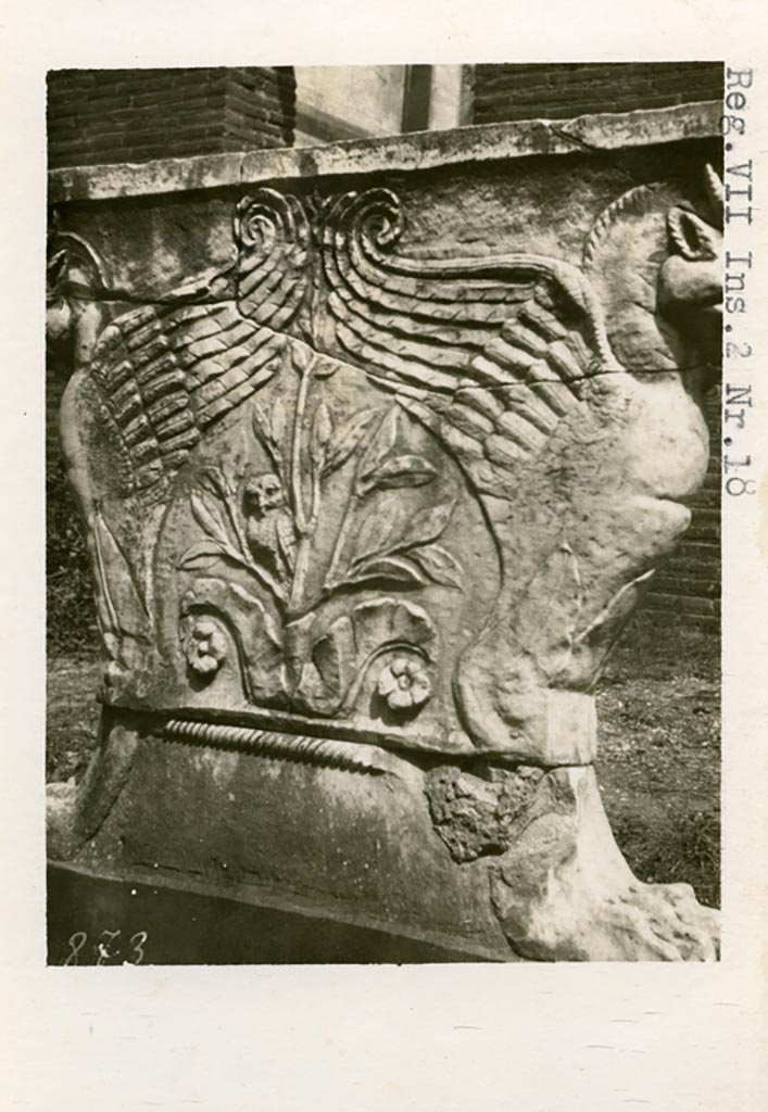 VII.2.18 Pompeii. Pre-1937-39. Looking east towards inside of east table leg.
Photo courtesy of American Academy in Rome, Photographic Archive. Warsher collection no. 873.