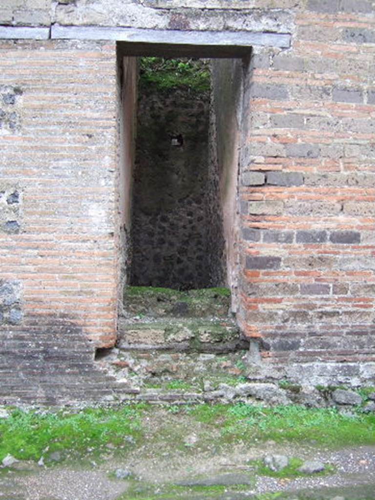 VII.2.19 Pompeii. December 2005. Entrance to steps to upper floor.