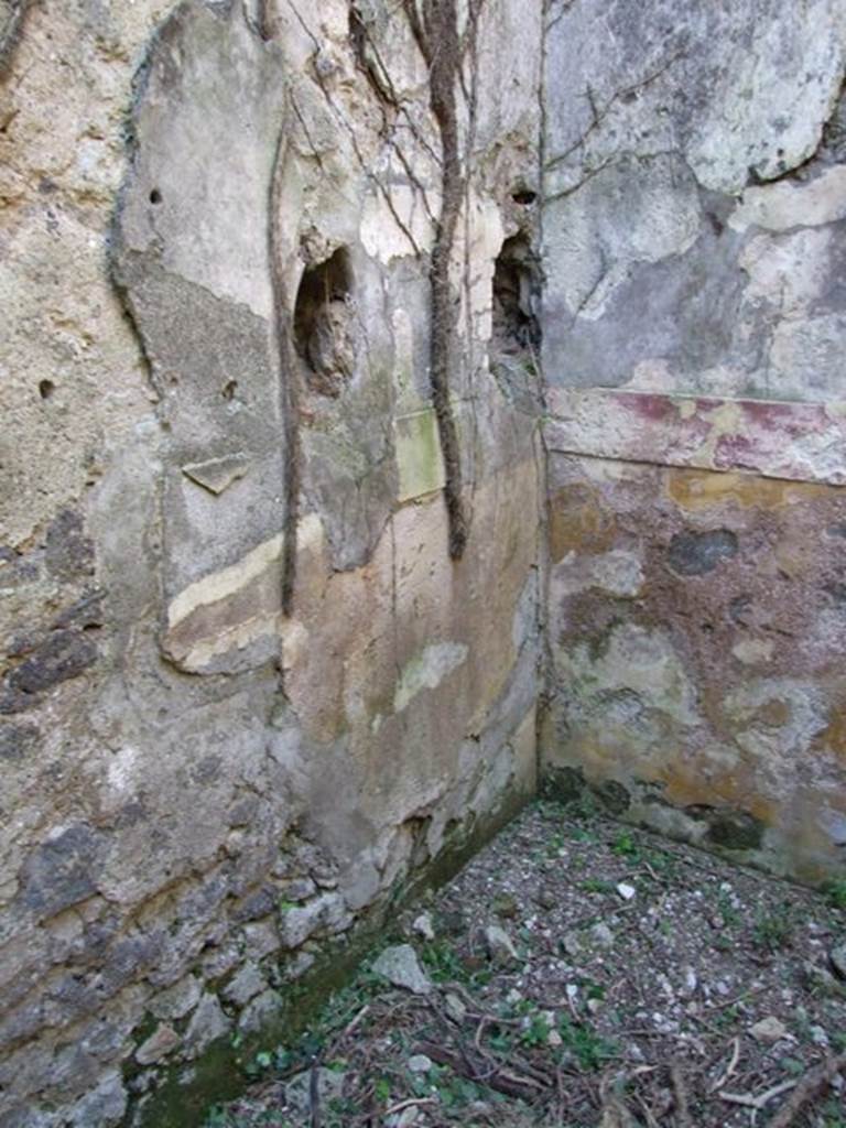 VII.2.20 Pompeii. March 2009. Room 10, south-west corner of small room.