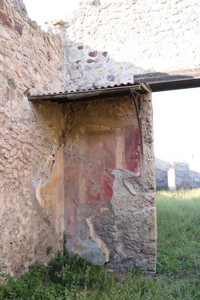 VII.2.20 Pompeii. December 2018.
Looking towards north-west corner of tablinum 13. Photo courtesy of Aude Durand.