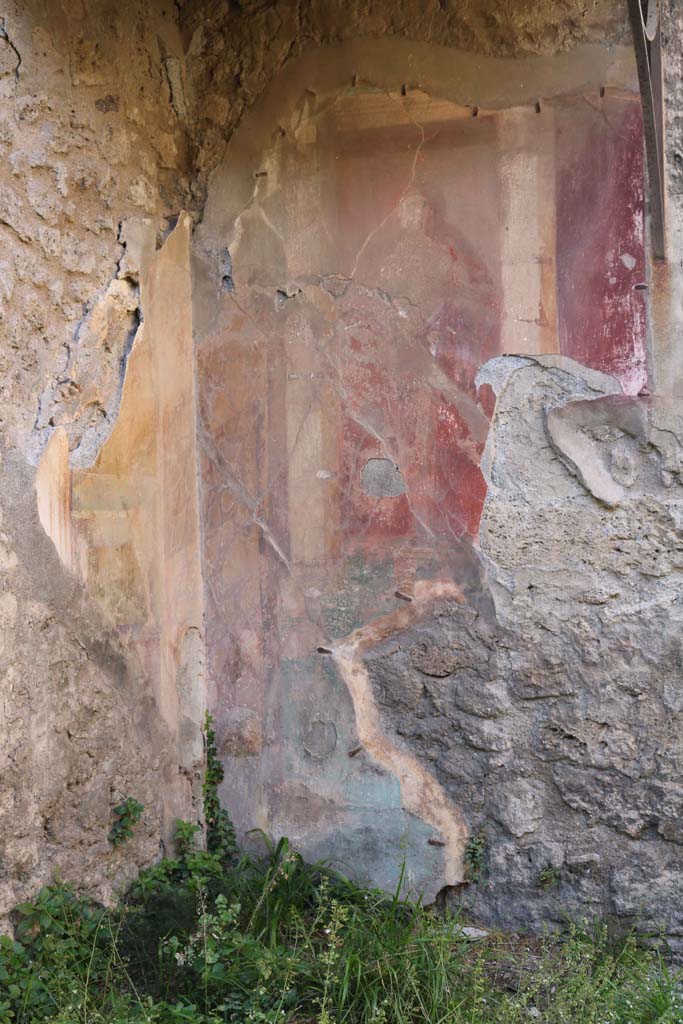 VII.2.20 Pompeii. December 2018. 
Tablinum 13, remains of wall painting in north-west corner of tablinum. Photo courtesy of Aude Durand.