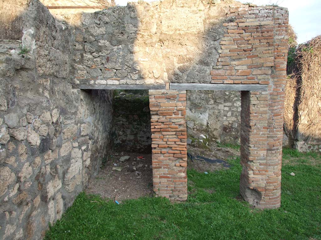 VII.2.22 Pompeii. December 2006. Doorways to rooms in north-east corner of bakery.