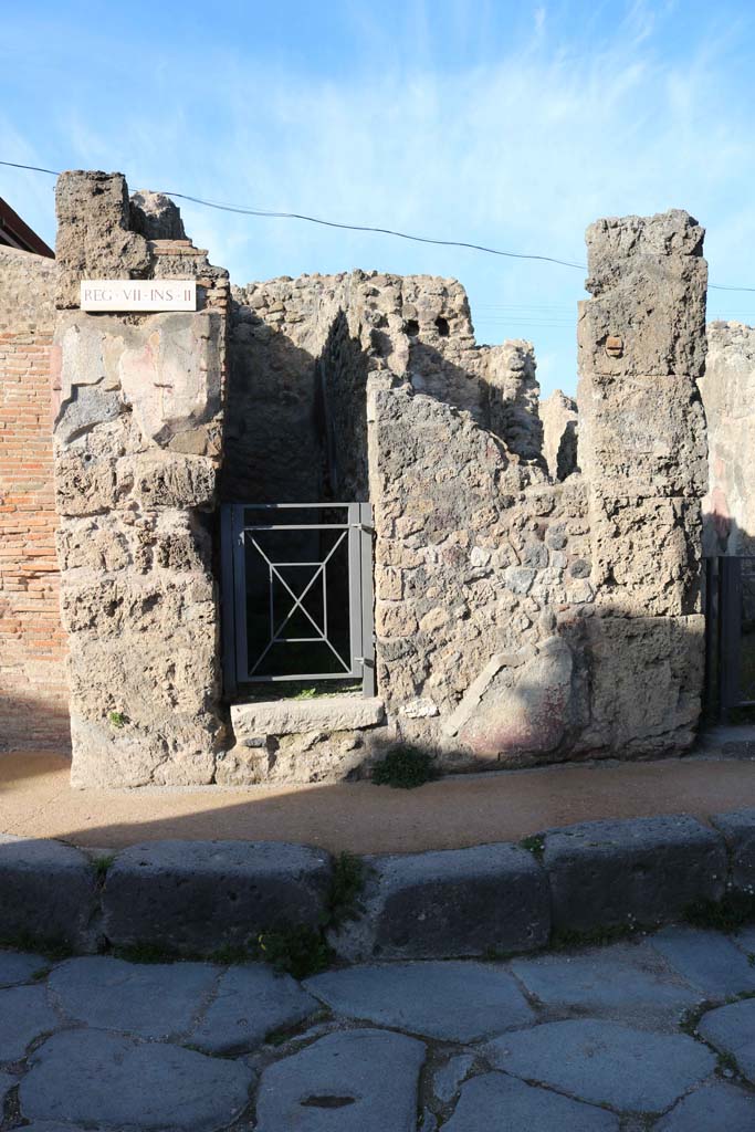 VII.2.47, Pompeii. December 2018. 
Looking north to entrance doorway. Photo courtesy of Aude Durand.