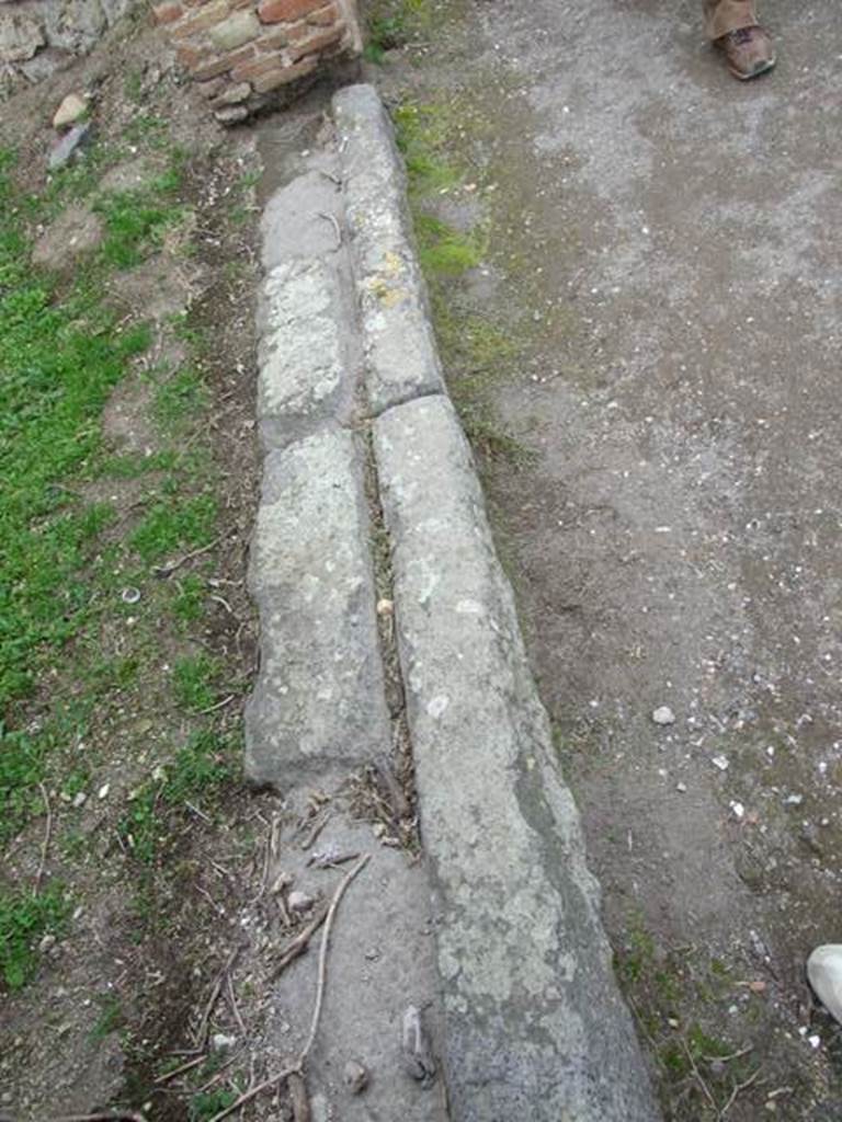 VII.3.19 Pompeii. December 2007. Threshold or sill.