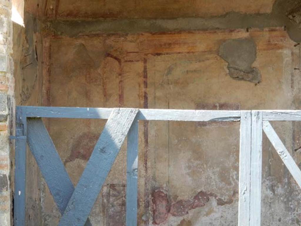 VII.3.21 Pompeii. May 2015. Looking towards south wall with window, and west wall of triclinium.  Photo courtesy of Buzz Ferebee.