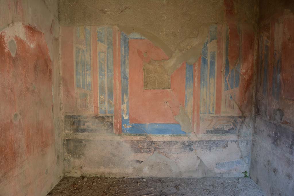 VII.3.29 Pompeii. October 2019. 
Cubiculum 10, detail of painted decoration, with garden paintings in black panels on north wall of cubiculum. 
Foto Annette Haug, ERC Grant 681269 DÉCOR.