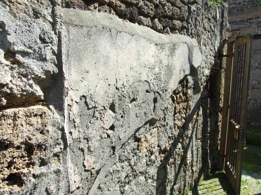VII.3.29 Pompeii. March 2009. East wall of entrance corridor.