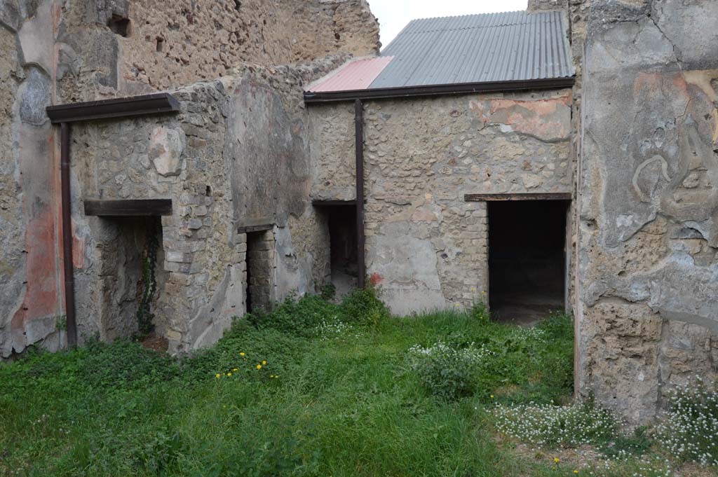 VII.3.29 Pompeii. October 2017. Room 1, looking north across atrium.
Foto Taylor Lauritsen, ERC Grant 681269 DÉCOR.