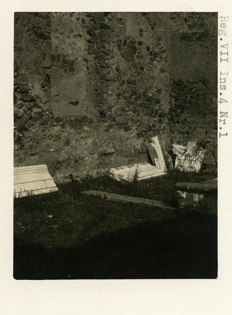 VII.4.1 Pompeii. Pre-1937-39. Detail from north-east corner.
Photo courtesy of American Academy in Rome, Photographic Archive. Warsher collection no. 1169.
