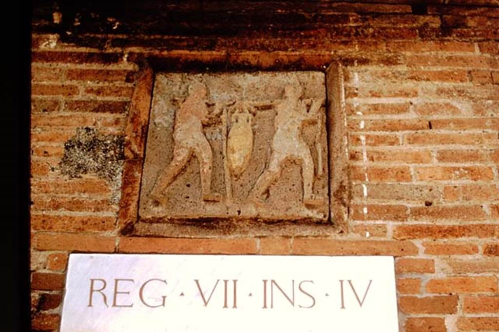 VII.4.16 Pompeii. 1959. West corner pilaster with plaque. Photo by Stanley A. Jashemski.
Source: The Wilhelmina and Stanley A. Jashemski archive in the University of Maryland Library, Special Collections (See collection page) and made available under the Creative Commons Attribution-Non Commercial License v.4. See Licence and use details.
J59f0519