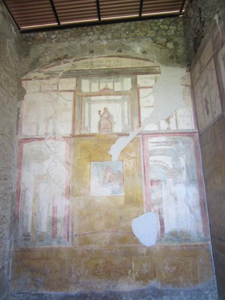 VII.4.31/51 Pompeii. May 2012. Room 12, south wall of oecus.  Photo courtesy of Marina Fuxa.