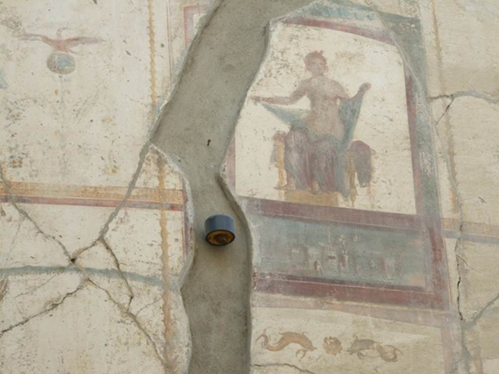 VII.4.31 Pompeii.  March 2009.  Room 12.  Oecus.  West wall.  Painted figure of Danae.  See Helbig, W., 1868. Wandgemälde der vom Vesuv verschütteten Städte Campaniens. Leipzig: Breitkopf und Härtel. 117b.