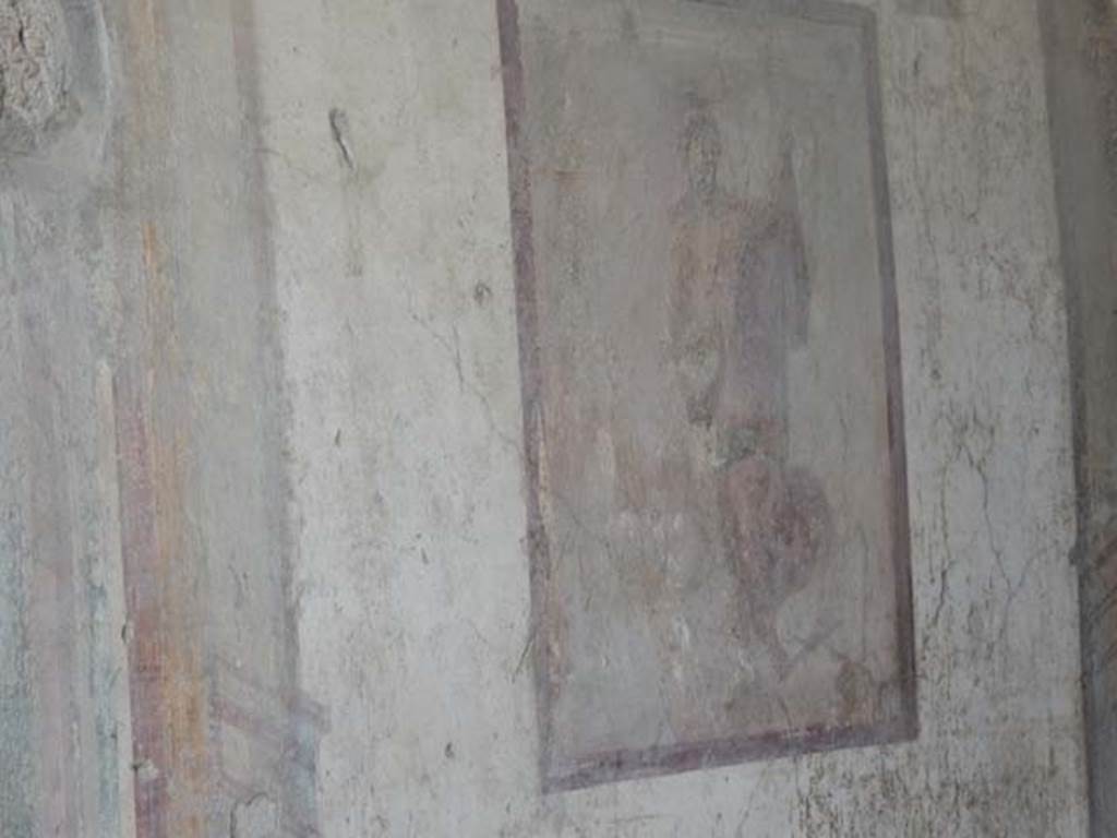 VII.4.48 Pompeii. May 2015. Room 14, wall painting of Leda and the swan in centre panel of south wall of cubiculum.  Photo courtesy of Buzz Ferebee.