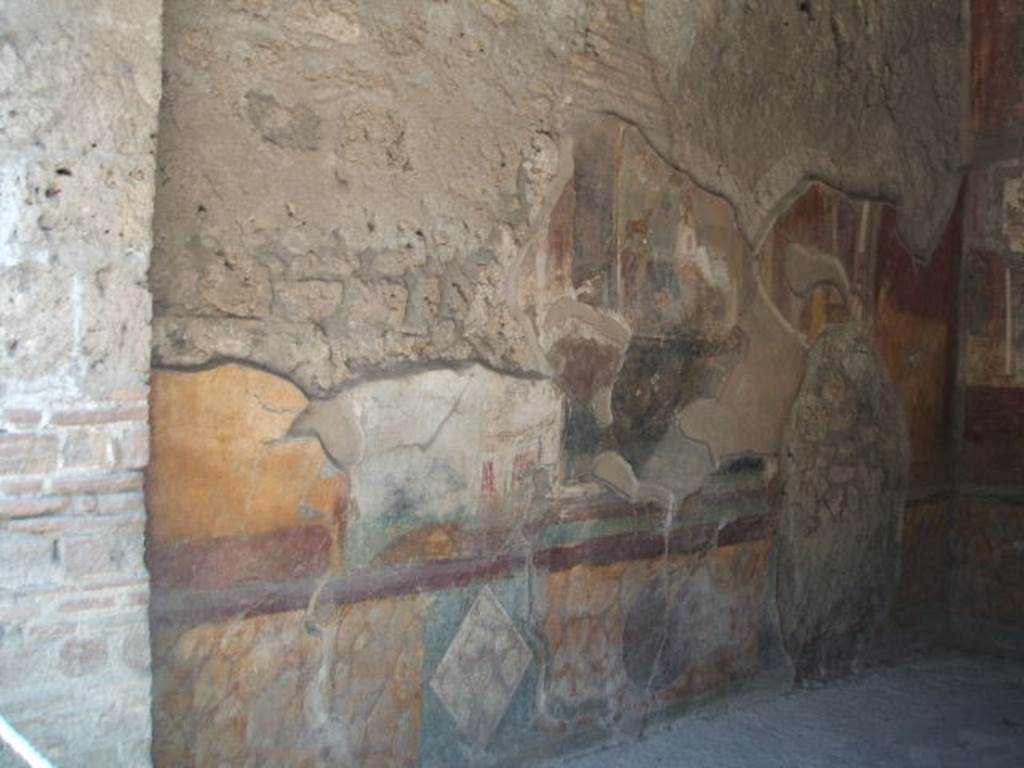 VII.4.48 Pompeii. December 2007.  Room 18.  Exedra. North wall.