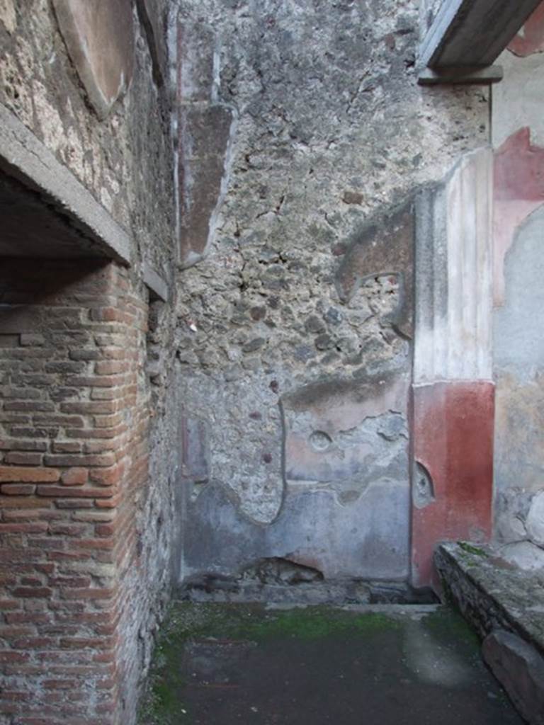 VII.4.48 Pompeii.  December 2007.  Peristyle.  South east corner.