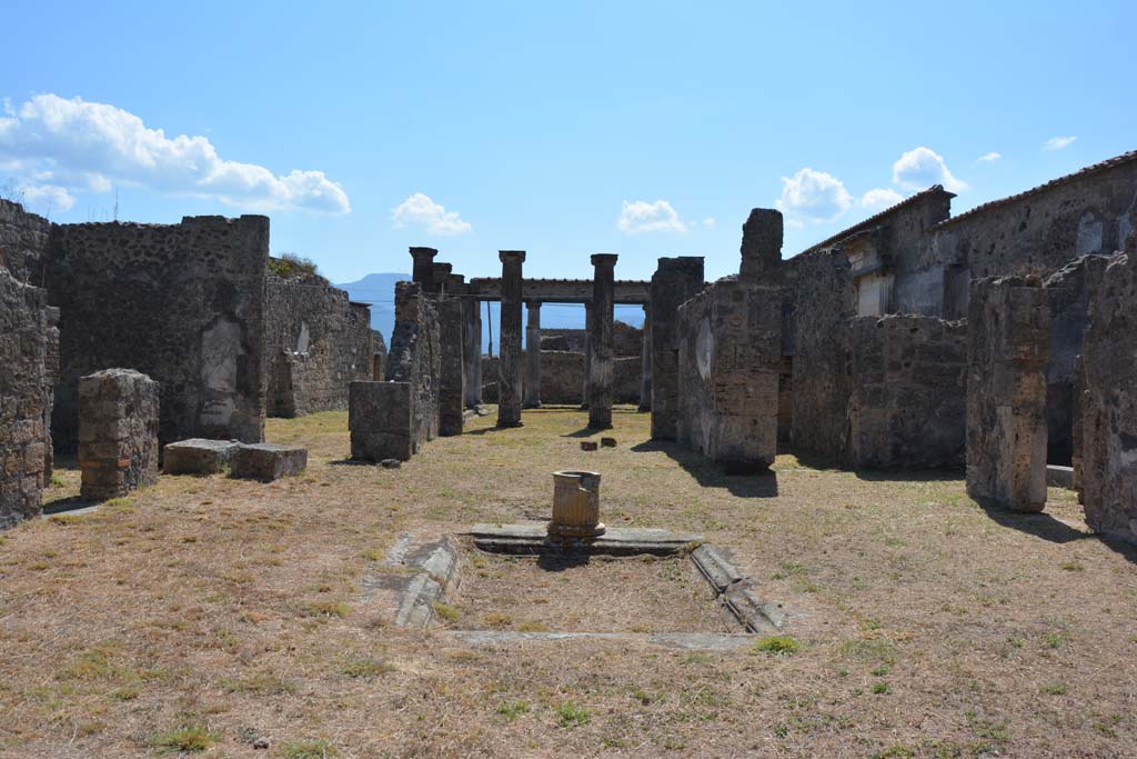 VII.4.57 Pompeii. September 2019. Looking south across impluvium in atrium.
Foto Annette Haug, ERC Grant 681269 DÉCOR.
