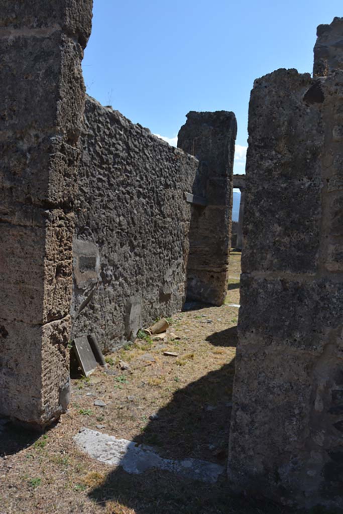 VII.4.57 Pompeii. September 2019. Room 8, corridor to rear, looking towards east wall.  
Foto Annette Haug, ERC Grant 681269 DÉCOR.