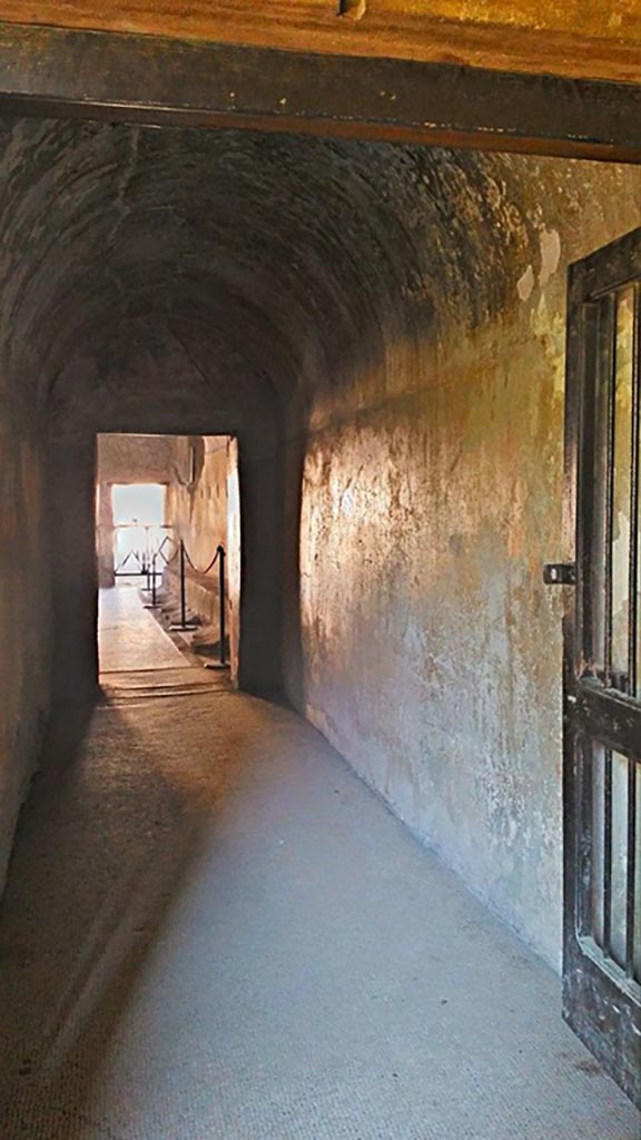 VII.5.24 Pompeii. 2015/2016. 
Looking north along east wall of corridor (13). Photo courtesy of Giuseppe Ciaramella.