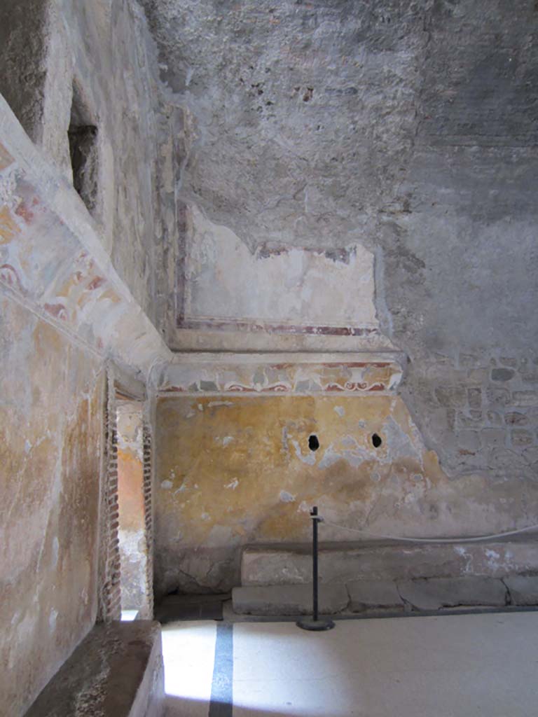 VII.5.24 Pompeii. March 2012. 
South-west corner of apodyterium (14) and doorway to frigidarium (19). Photo courtesy of Marina Fuxa.