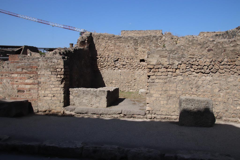 VII.7.3 Pompeii. October 2023. 
Looking towards north side of Via Marina with entrance doorway to shop-room. Photo courtesy of Klaus Heese.