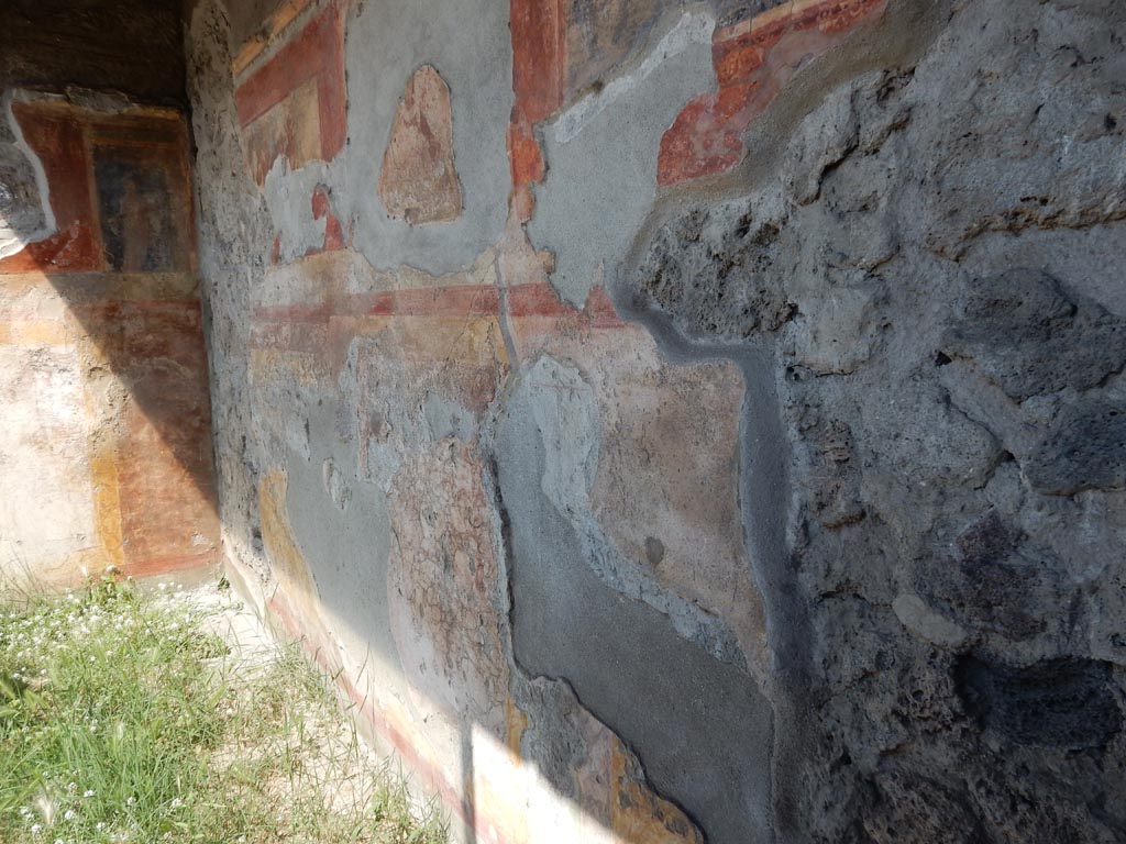 VII.7.5 Pompeii, May 2018. 
Oecus (m), looking west along north wall towards north-west corner. Photo courtesy of Buzz Ferebee.