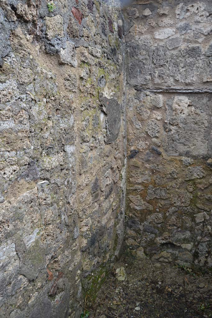 VII.7.23 Pompeii. March 2018. Looking south in small room.
Foto Taylor Lauritsen, ERC Grant 681269 DÉCOR.