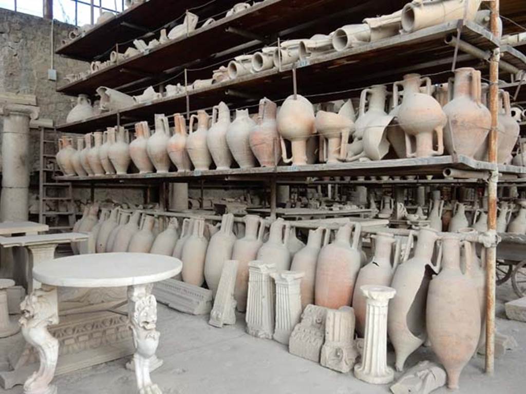 VII.7.29 Pompeii. May 2015. Tables and amphorae in storage. Photo courtesy of Buzz Ferebee.