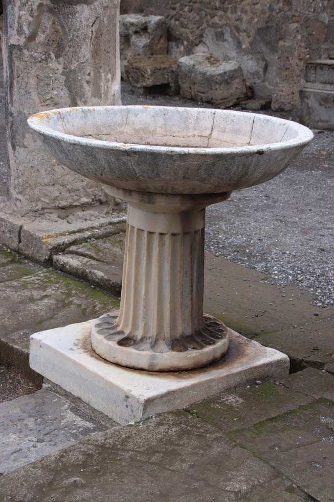 VII.7.32 Pompeii. October 2020. Basin on east side of Temple of Apollo. Photo courtesy of Klaus Heese.
