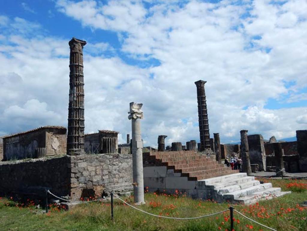 VII.7.32 Pompeii. May 2018. Looking east from west side. Photo courtesy of Buzz Ferebee.