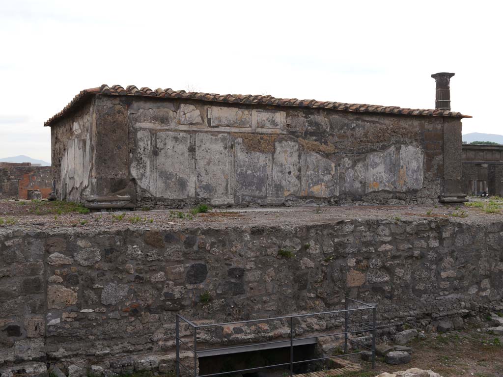 VII.7.32, Pompeii. September 2018. Looking south-east along west side
Foto Anne Kleineberg, ERC Grant 681269 DÉCOR.