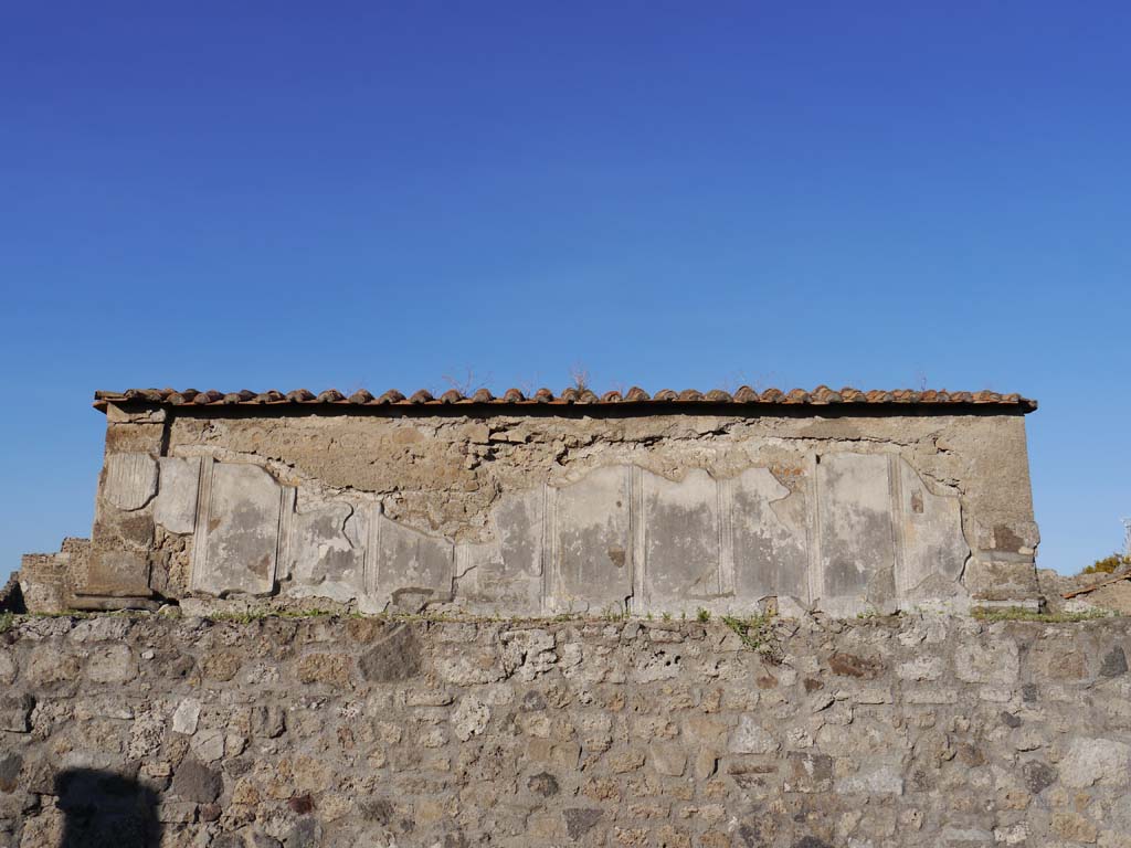 VII.7.32, Pompeii. September 2018. Looking towards exterior east wall of cella. 
Foto Anne Kleineberg, ERC Grant 681269 DÉCOR.