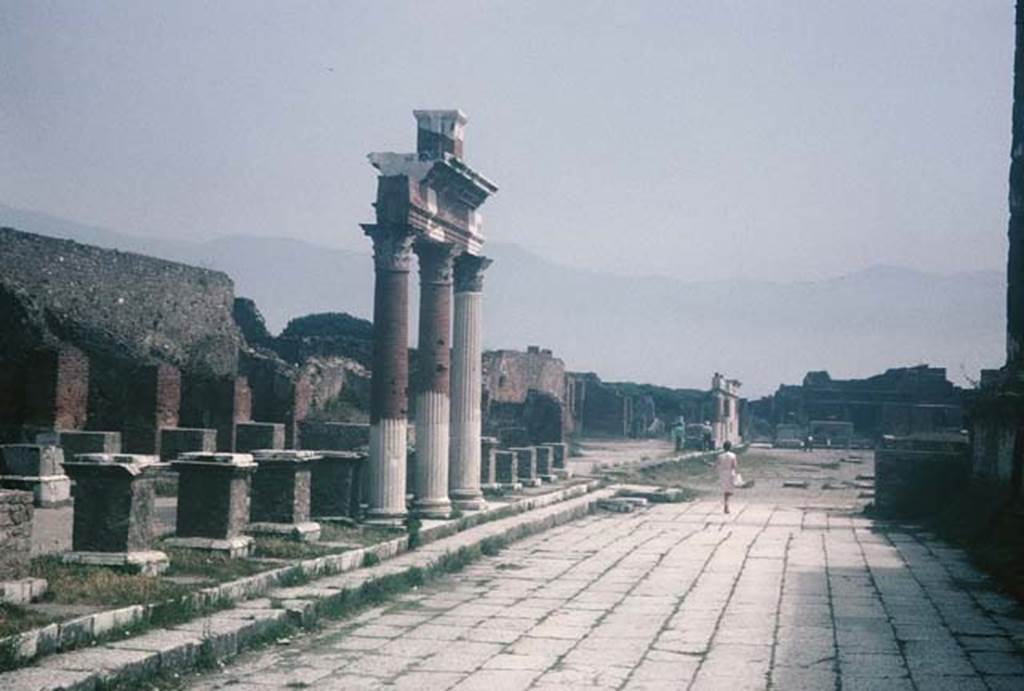 VII.8, Pompeii. August 1965. Looking south along the east side of the Forum. Photo courtesy of Rick Bauer.