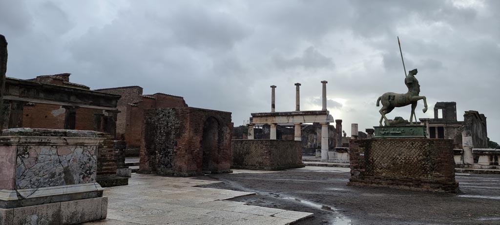 VII.8 Pompeii Forum. January 2023. 
Looking across south side of Forum towards south-west corner. Photo courtesy of Miriam Colomer.