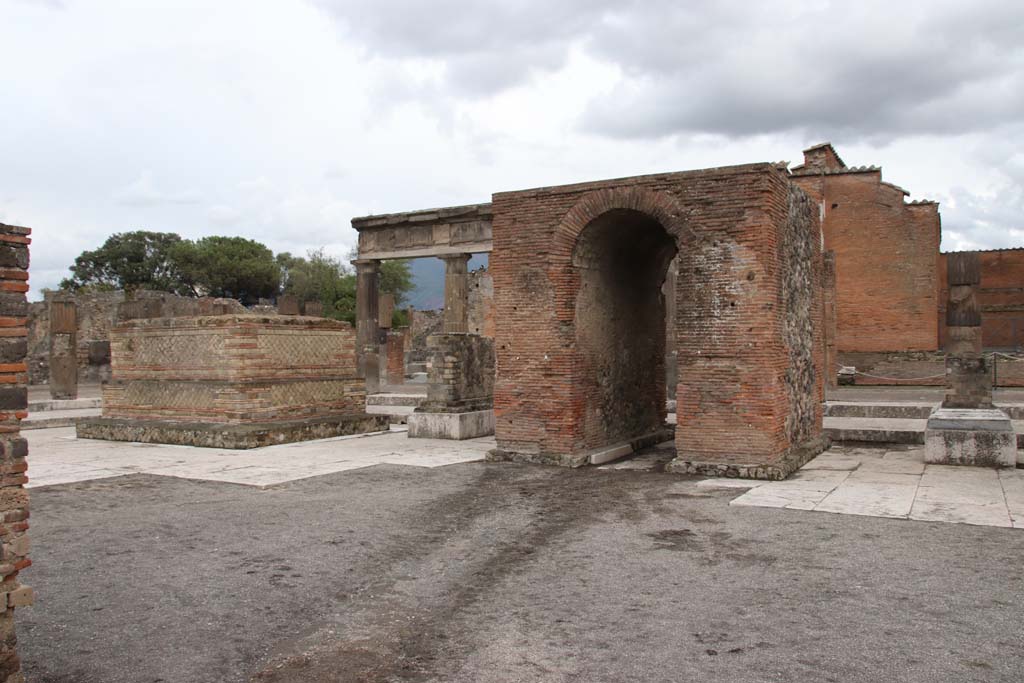 VII.8 Pompeii Forum. October 2020. 
Looking towards south side with arched monument of Augustus, according to Mau, in centre. Photo courtesy of Klaus Heese.