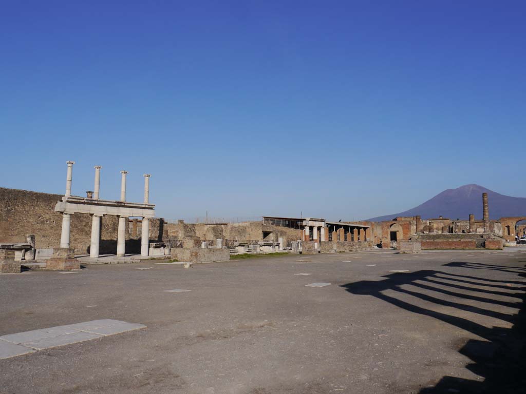 VII.8.00, Pompeii. March 2019.  Looking north-west towards west side of Forum. 
Foto Anne Kleineberg, ERC Grant 681269 DÉCOR.